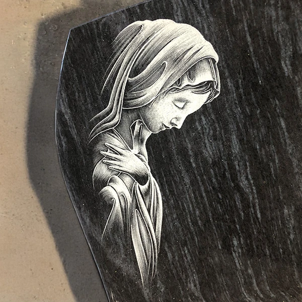 Lithogravure blanche ou en couleur sur monument funéraire, portrait fait main avec finesse